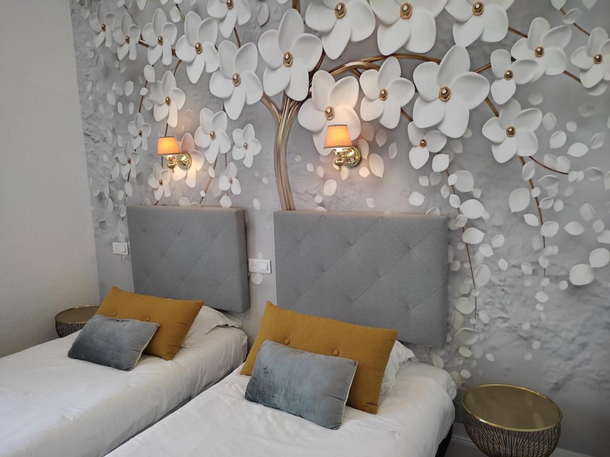רוקמאדור Hotel Des Voyageurs מראה חיצוני תמונה